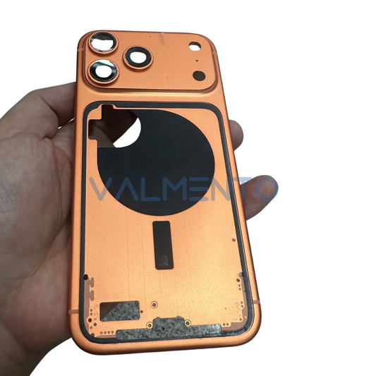 Back view of a phone case held in a hand with 'Valmen' branding.