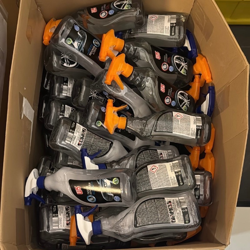 W5 Felgenreiniger & Insektenentferner 750ml — Restposten-Paket (1.700 Flaschen) Neu  refurbished kaufen