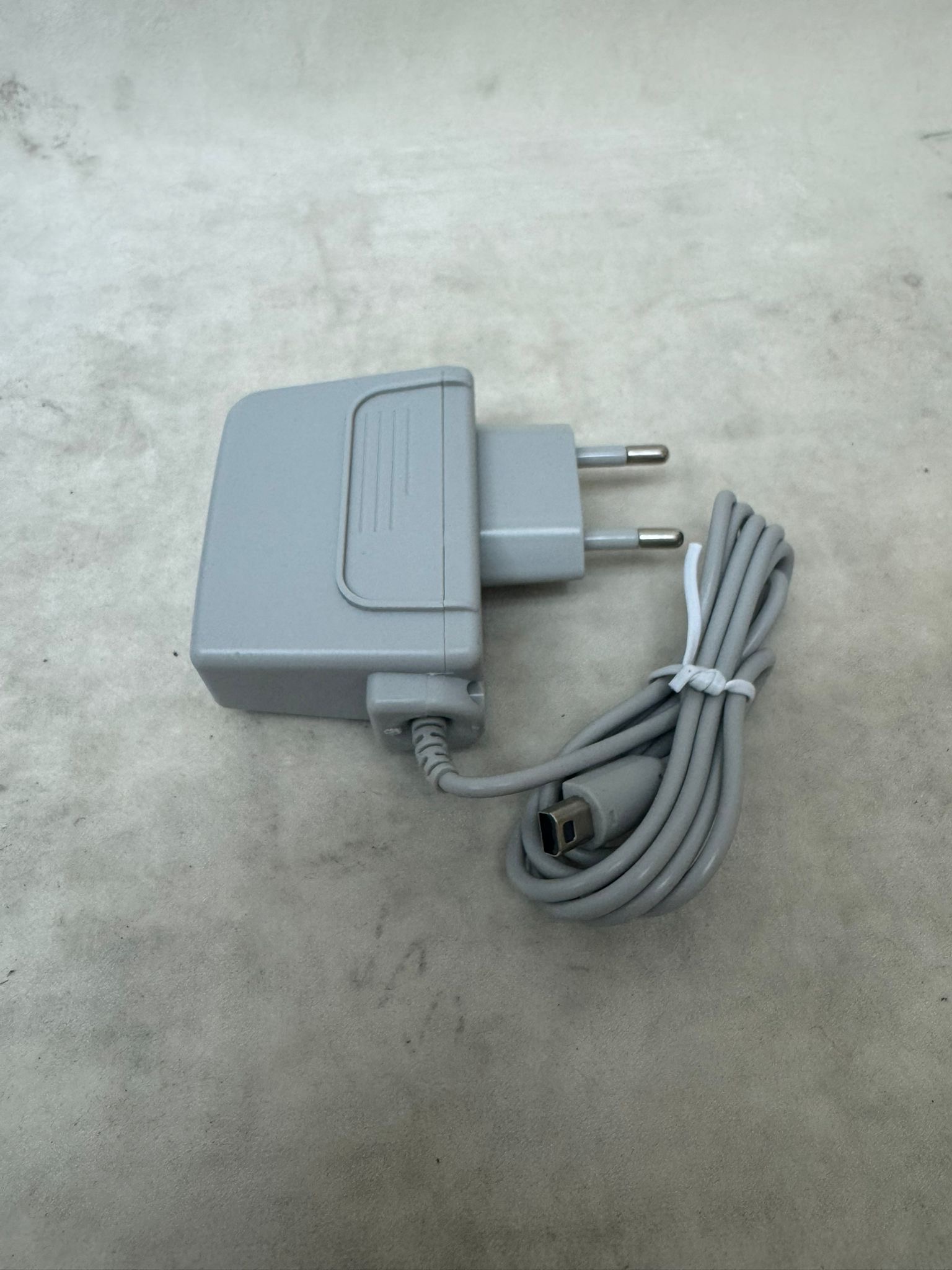 Netzteil & Ladegerät für Nintendo 3DS / 3DS XL / DSi / 2DS – EU-Stecker 4,6V Neu VALMENTO refurbished kaufen