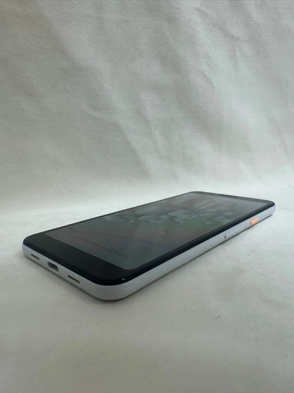 Google Pixel 3a Clearly White – defekt (Bastlergerät) – Foto 3 von 5