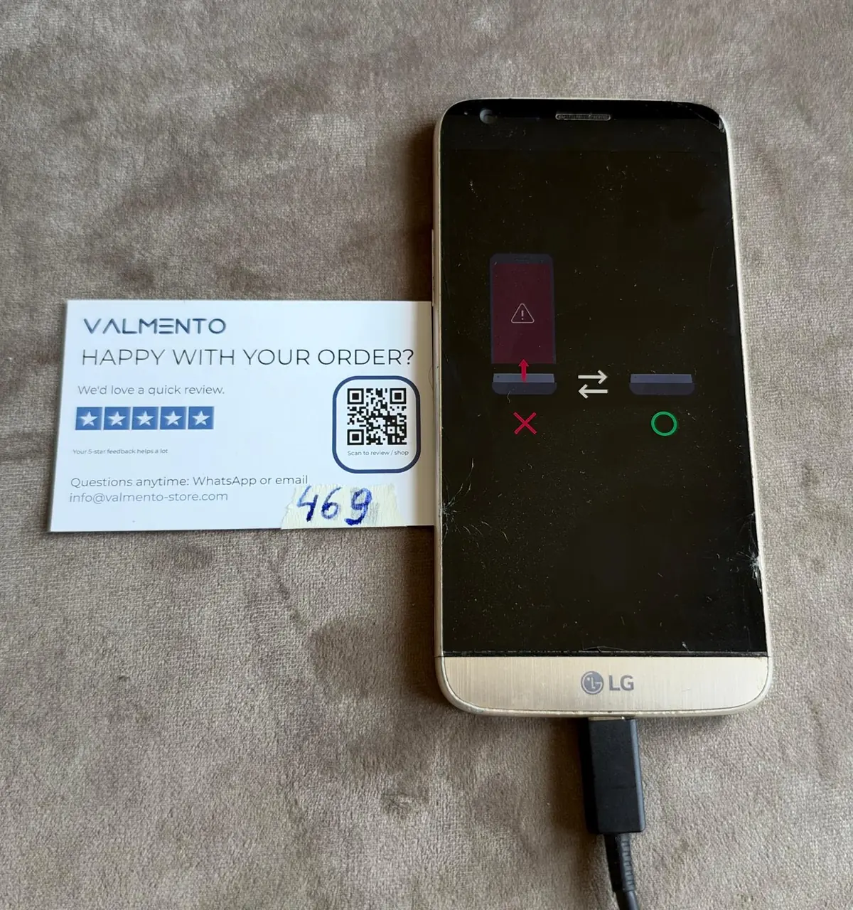LG G5 Gold – Ladefehler und gebrochenes Kameraglas, defekt (Bastlergerät) – Foto 1 von 3