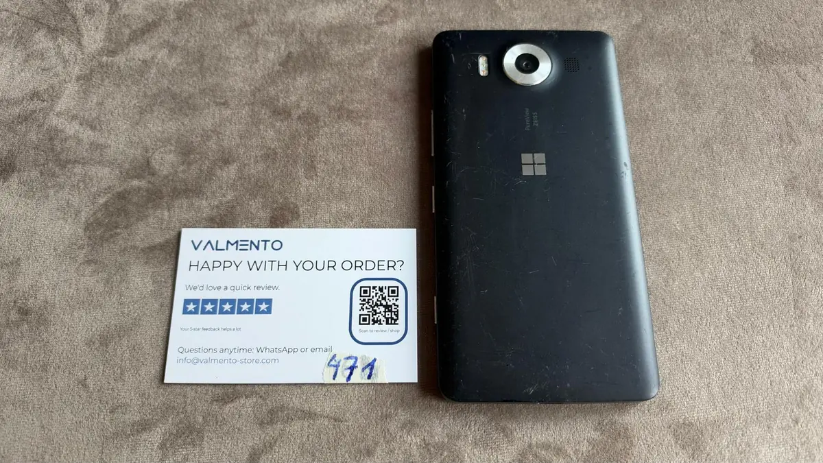 Microsoft Lumia 950 Schwarz – Displaybruch, defekt (Bastlergerät) – Foto 1 von 2