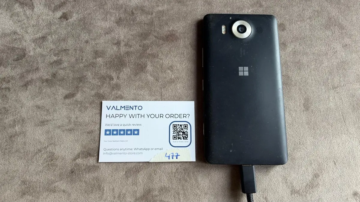 Microsoft Lumia 950 Schwarz – Displayriss, defekt (Bastlergerät) – Foto 2 von 2