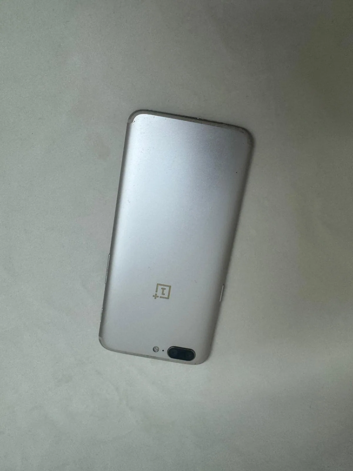 OnePlus 5 Soft Gold – defekt (Bastlergerät) – Foto 2 von 4