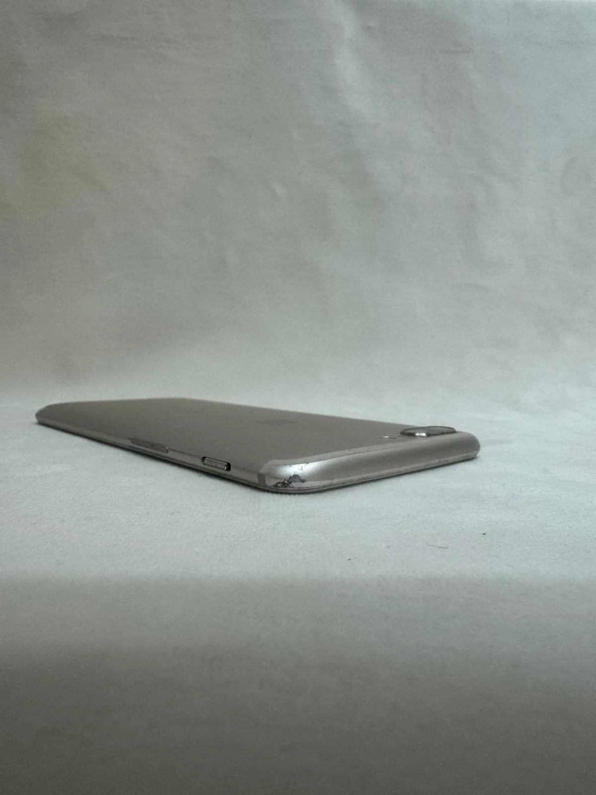 OnePlus 5 Soft Gold – defekt (Bastlergerät) – Foto 3 von 4