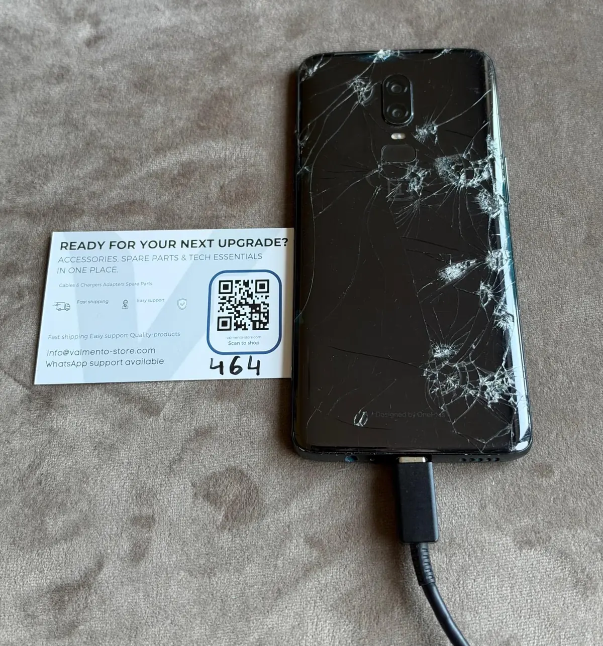 OnePlus 6 Schwarz – Display und Rückglas zertrümmert, defekt (Bastlergerät) – Foto 1 von 3