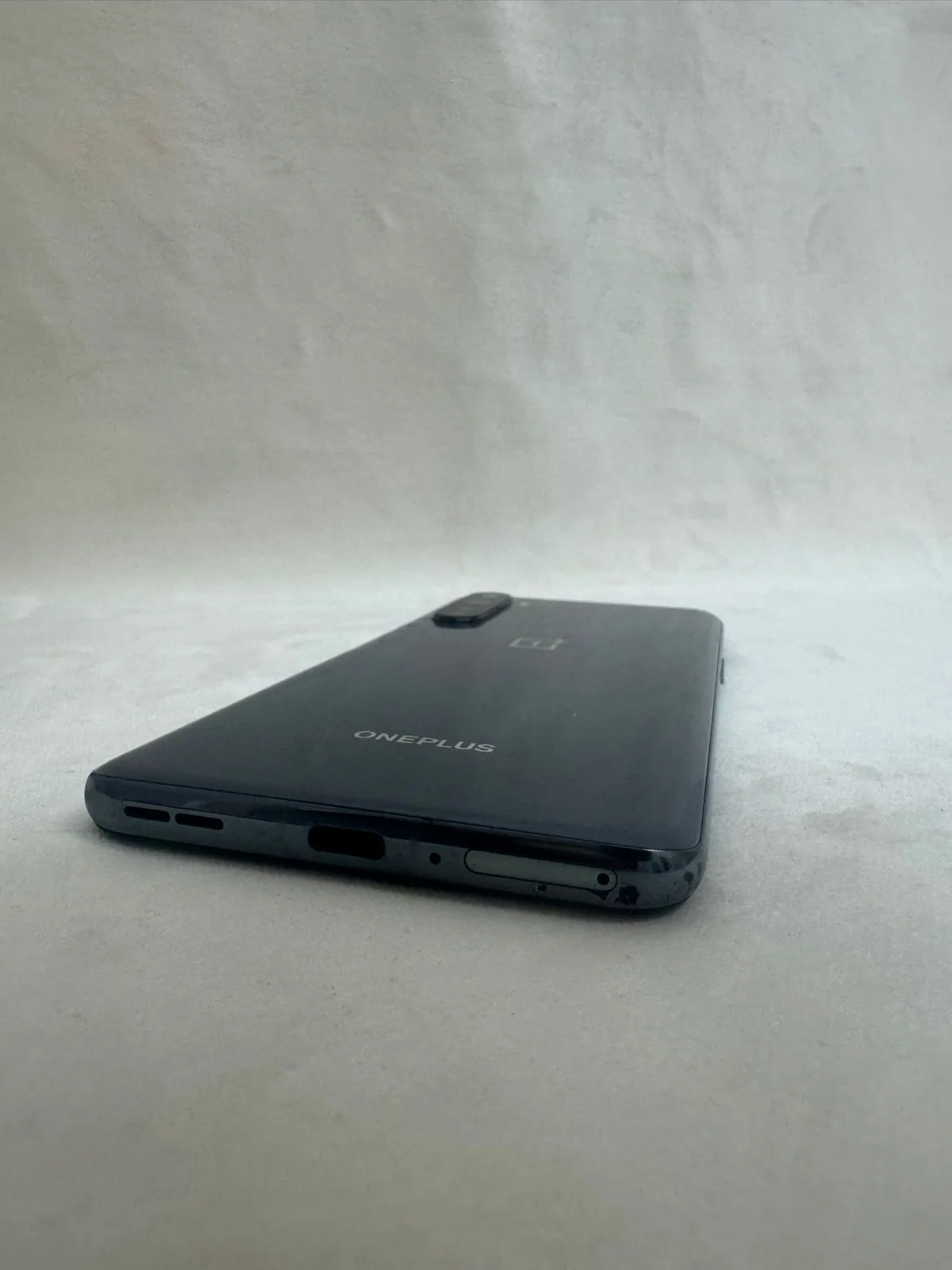 OnePlus Nord Gray Onyx – Displaybruch, defekt (Bastlergerät) – Foto 4 von 4
