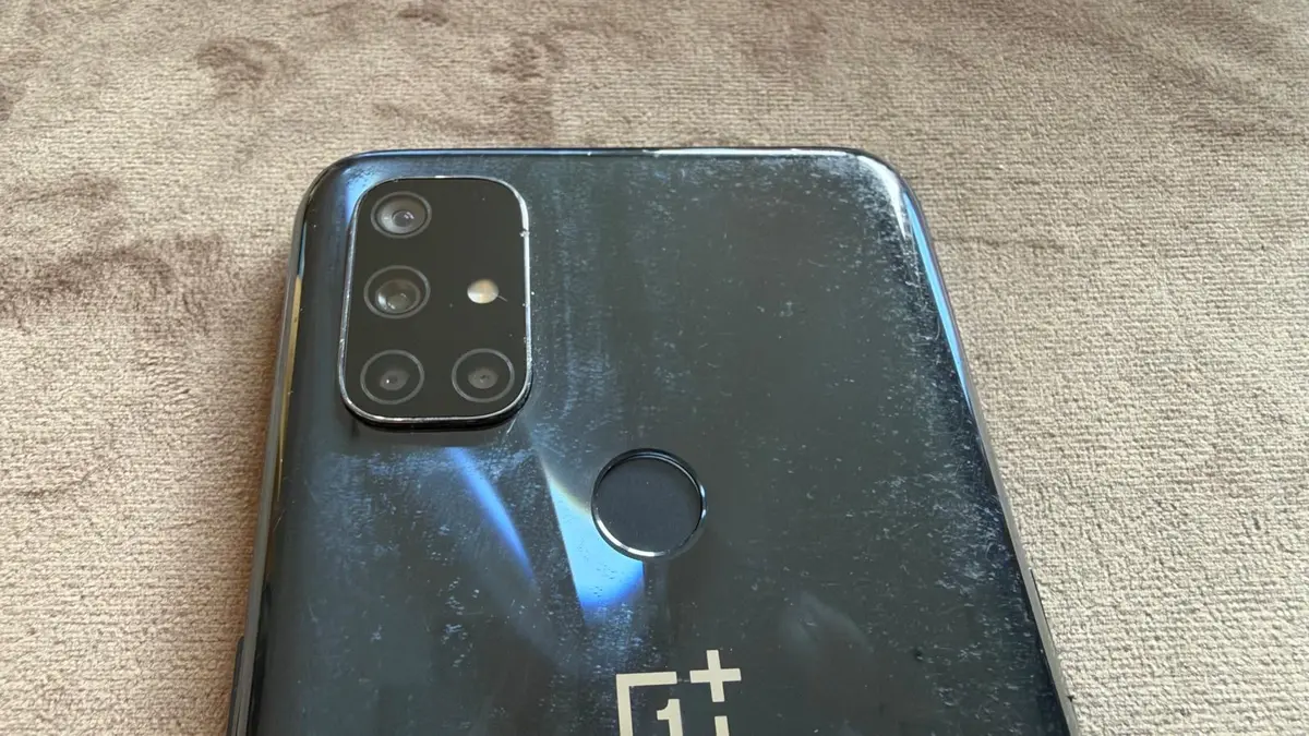 OnePlus Nord N100 (BE2029) – Displayglas gebrochen, defekt – Foto 3 von 4
