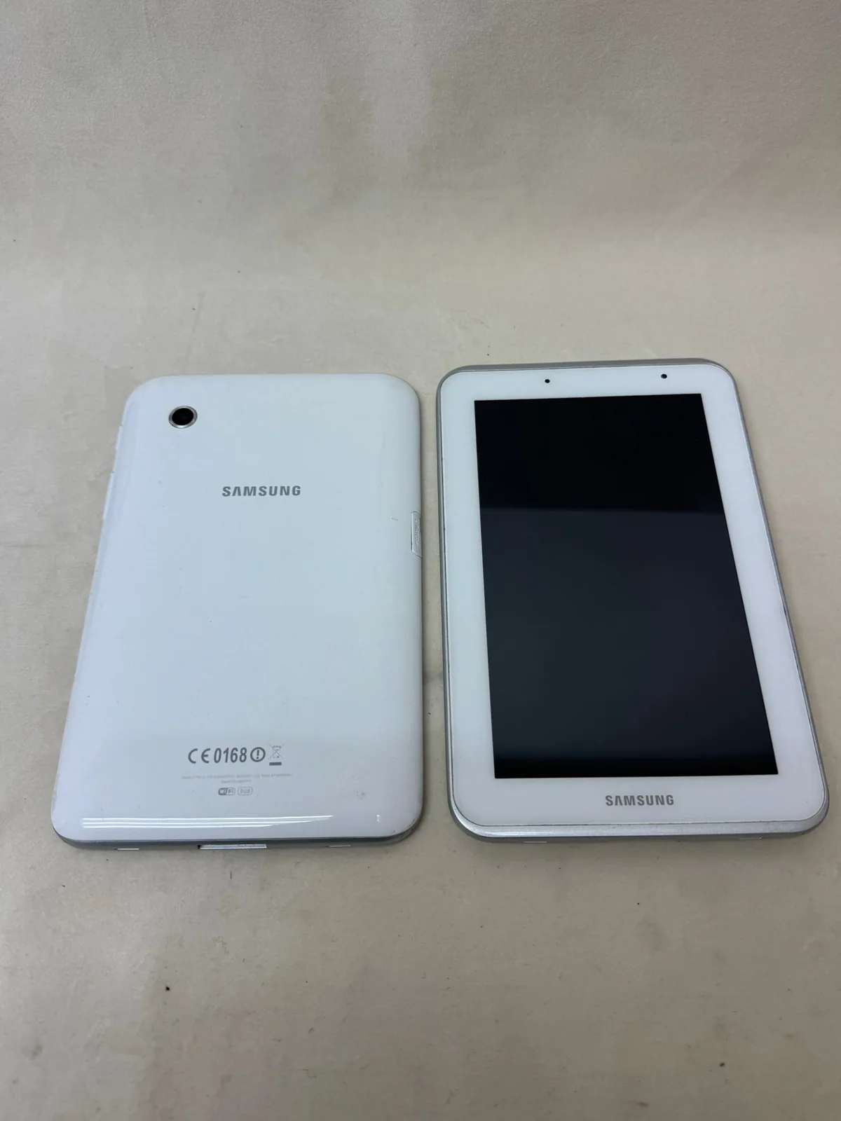 Samsung Galaxy Tab 2 7.0 WiFi (GT-P3110) 8 GB – Akkuschaden, defekt (Bastlergerät, Einzelstück 1) von Samsung – neu kaufen bei Valmento