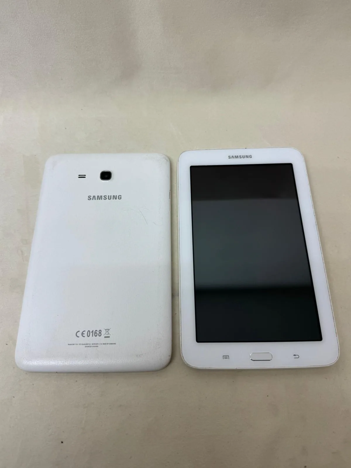 Samsung Galaxy Tab 3 Lite 7.0 (SM-T110) Weiß – Akkuschaden, defekt (Bastlergerät, Einzelstück 1) von Samsung – neu kaufen bei Valmento