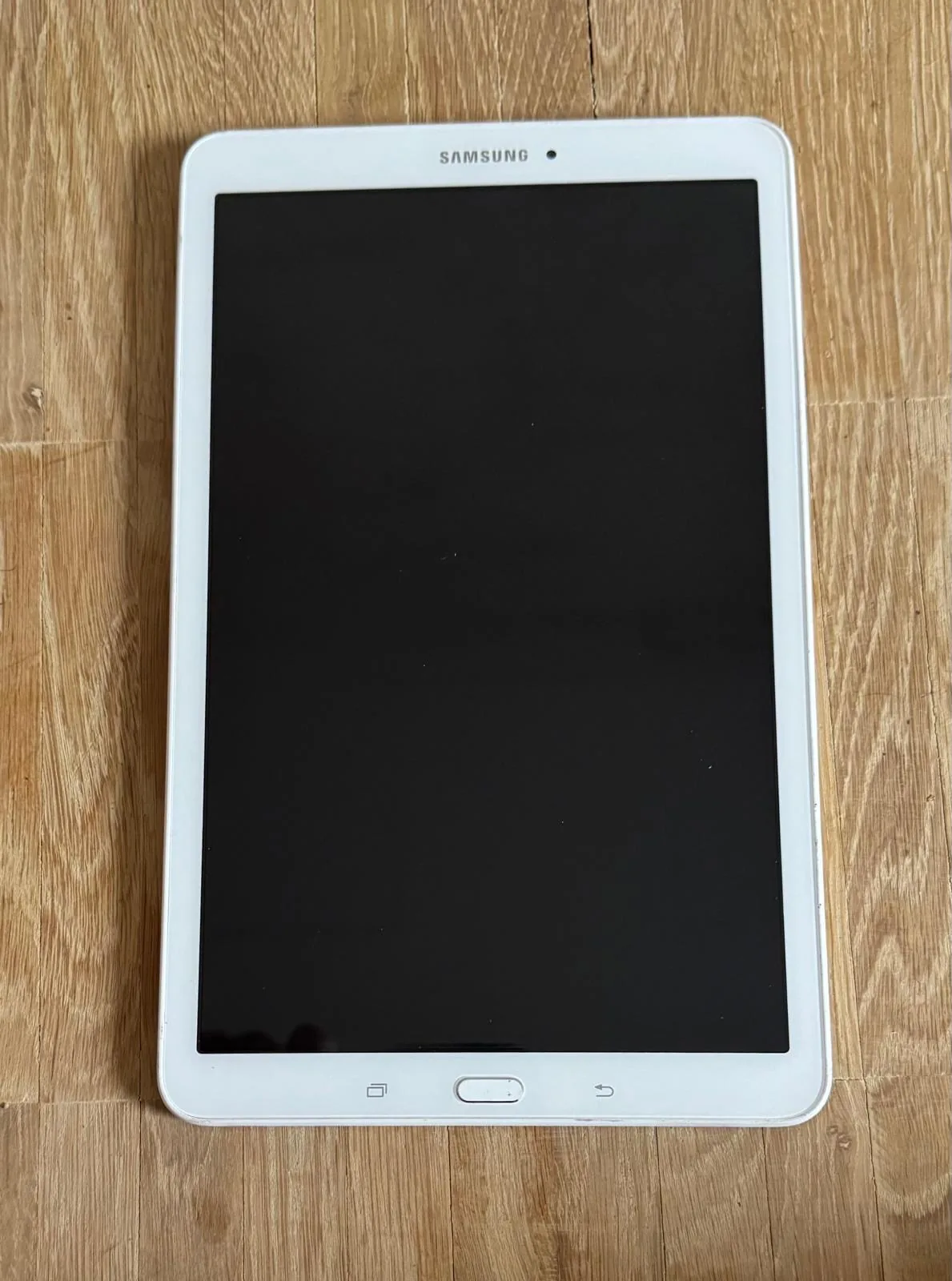 Samsung Galaxy Tab E 9.6 3G (SM-T561) Weiß – gebraucht – Foto 1 von 2