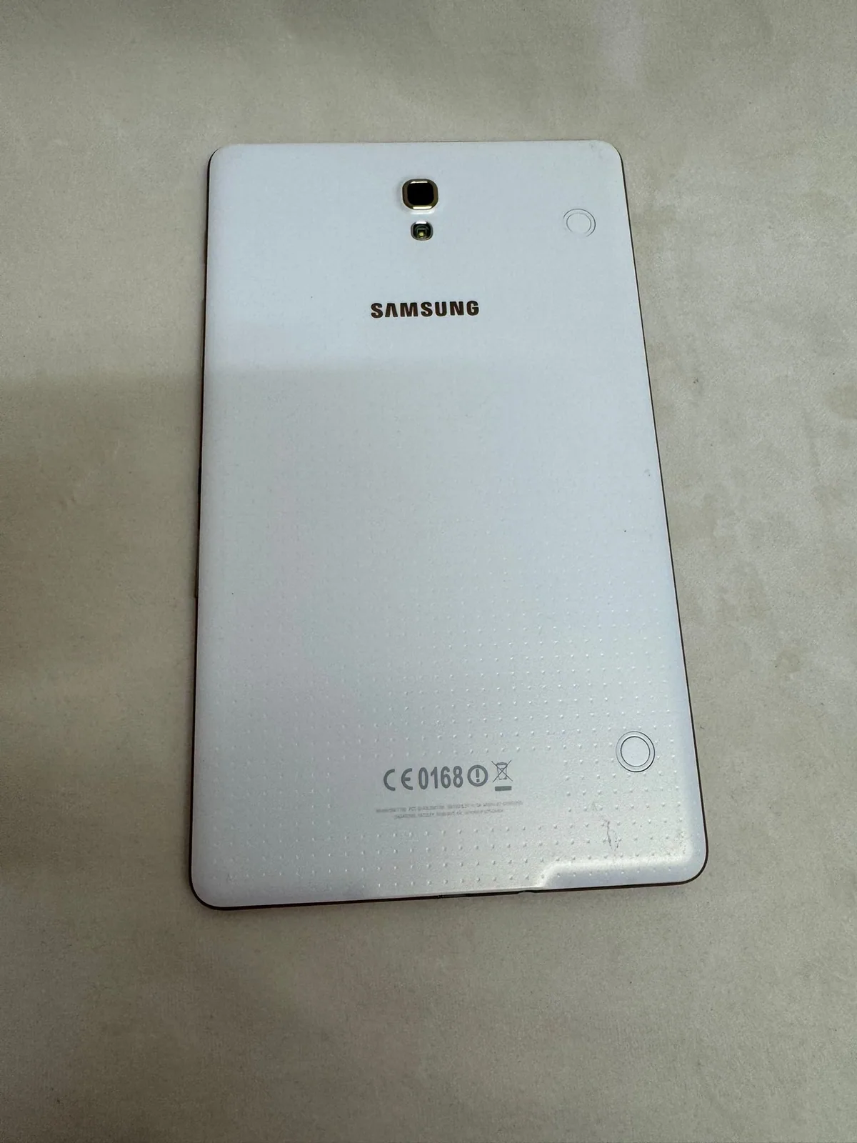 Samsung Galaxy Tab S 8.4 Weiß – defekt (Bastlergerät) – Foto 2 von 4