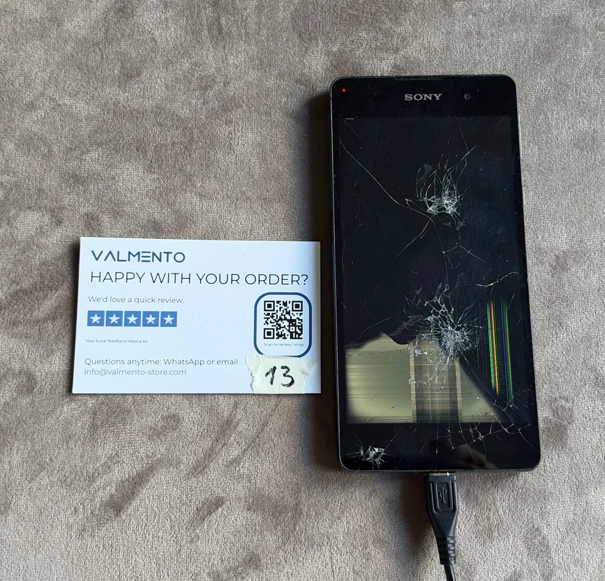 Sony Xperia – Displaybruch, defekt (Bastlergerät) – Foto 1 von 2