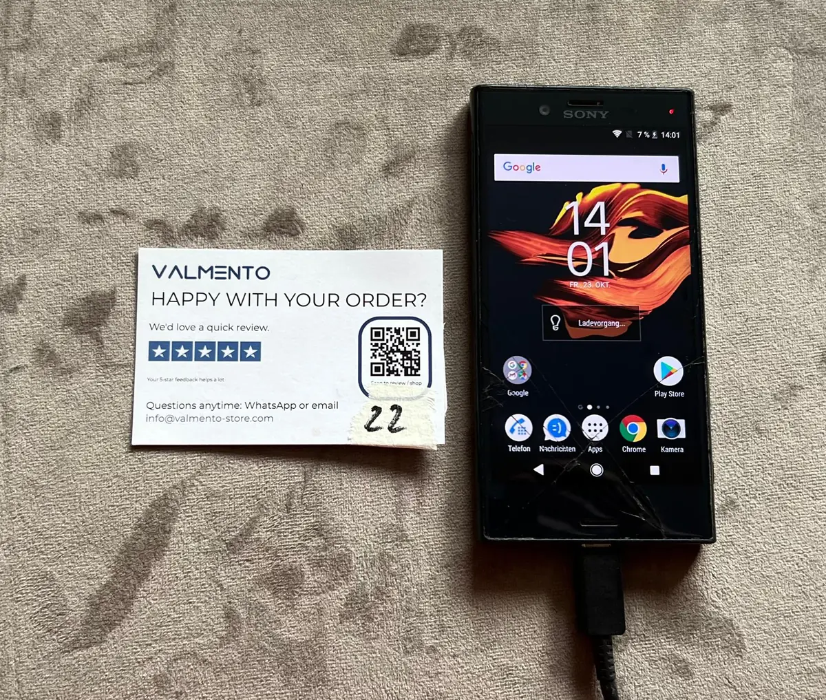 Sony Xperia X Compact (F5321) Schwarz – läuft, Displayglas gebrochen – Foto 2 von 5