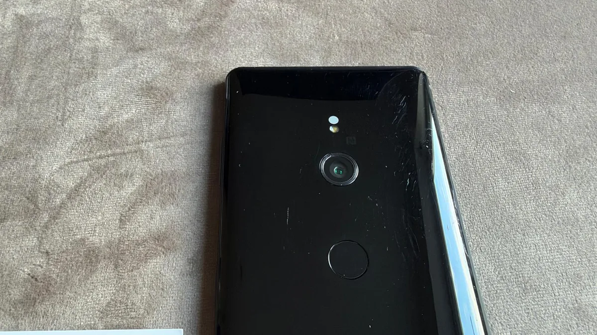 Sony Xperia XZ3 – defekt (Bastlergerät) – Foto 8 von 14